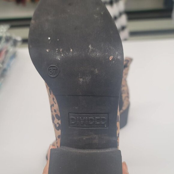 Leopard Print Ankle Boots - Picture 2 of 3